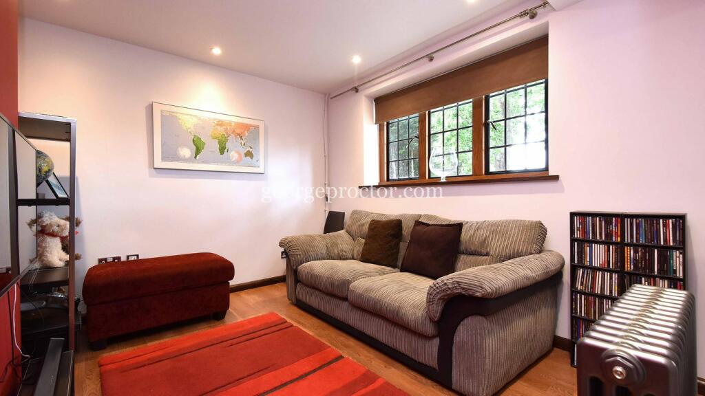 Additional image 16 of Oakwood Close, Chislehurst, BR7