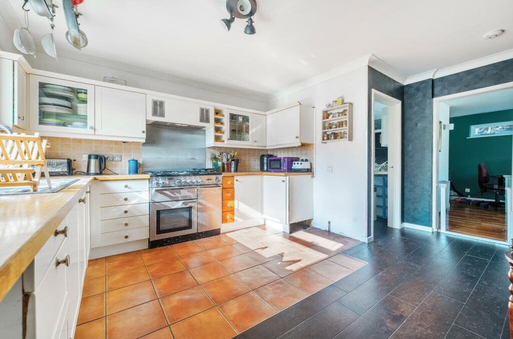 Additional image 4 of Weston-in-Gordano SOMERSET