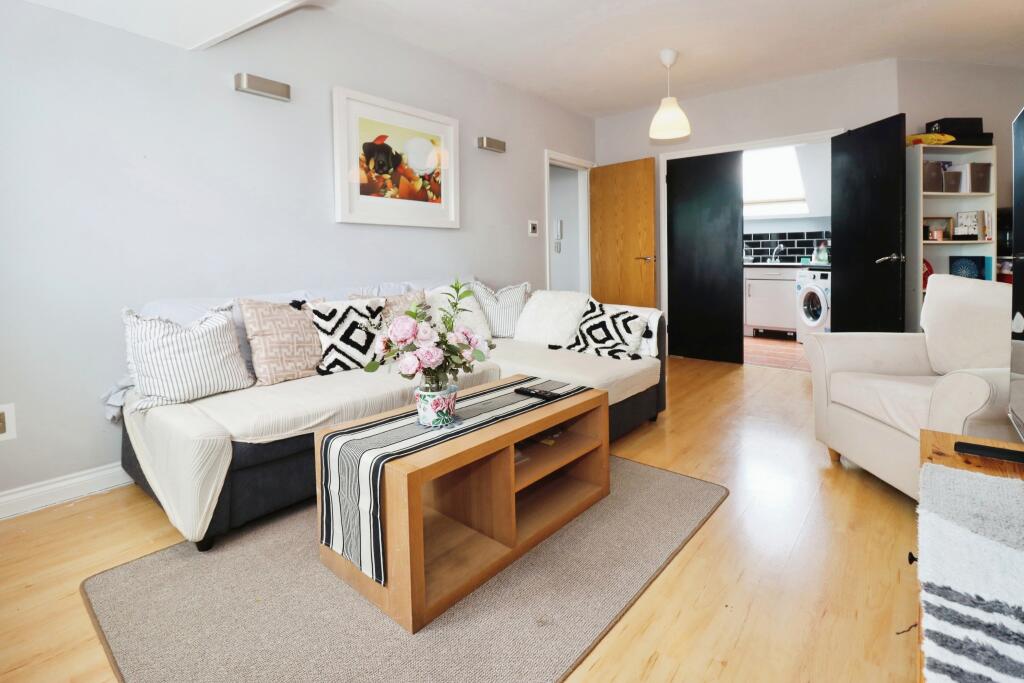 Additional image 9 of Leicester Square, Bristol, Gloucestershire, BS16