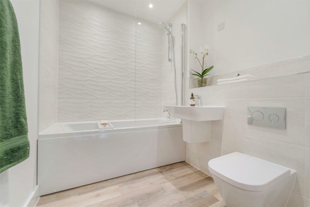 Additional image 21 of Plot 110 Locking Parklands - BRAND NEW HOME