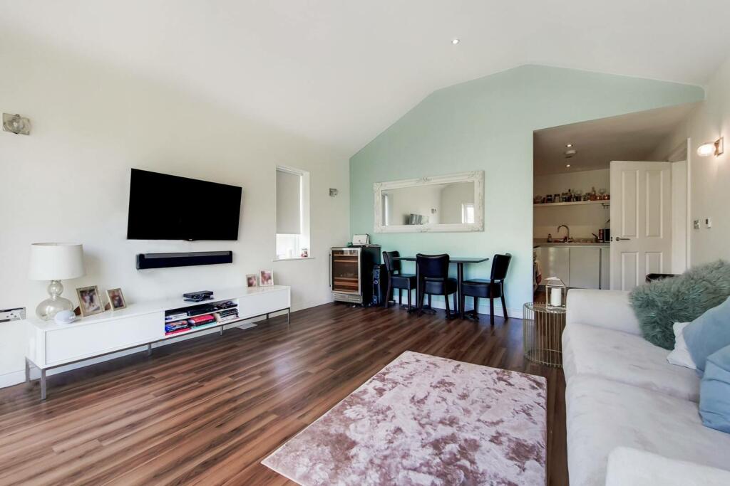 Additional image 5 of Widmore Road, Bromley, BR1