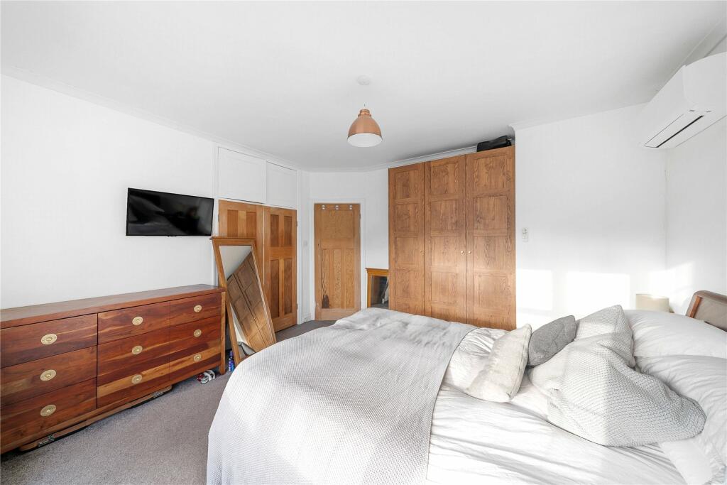 Additional image 11 of Highfield Drive, Bromley, BR2