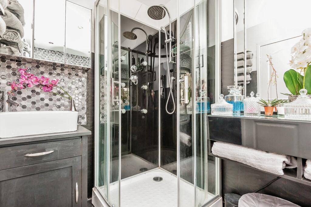 Additional image 11 of Westfield Lane, Bradford, BD12