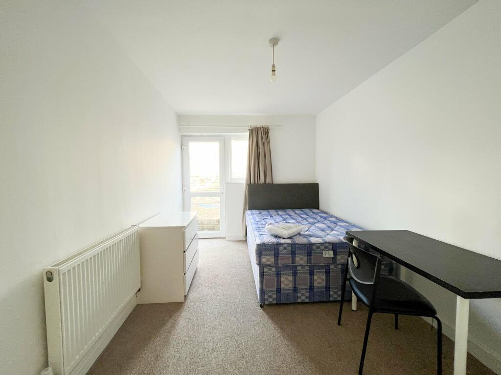 Additional image 7 of Gloucester Road, Horfield, Bristol