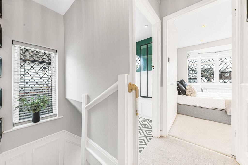 Additional image 14 of Hayes Wood Avenue, Bromley, BR2