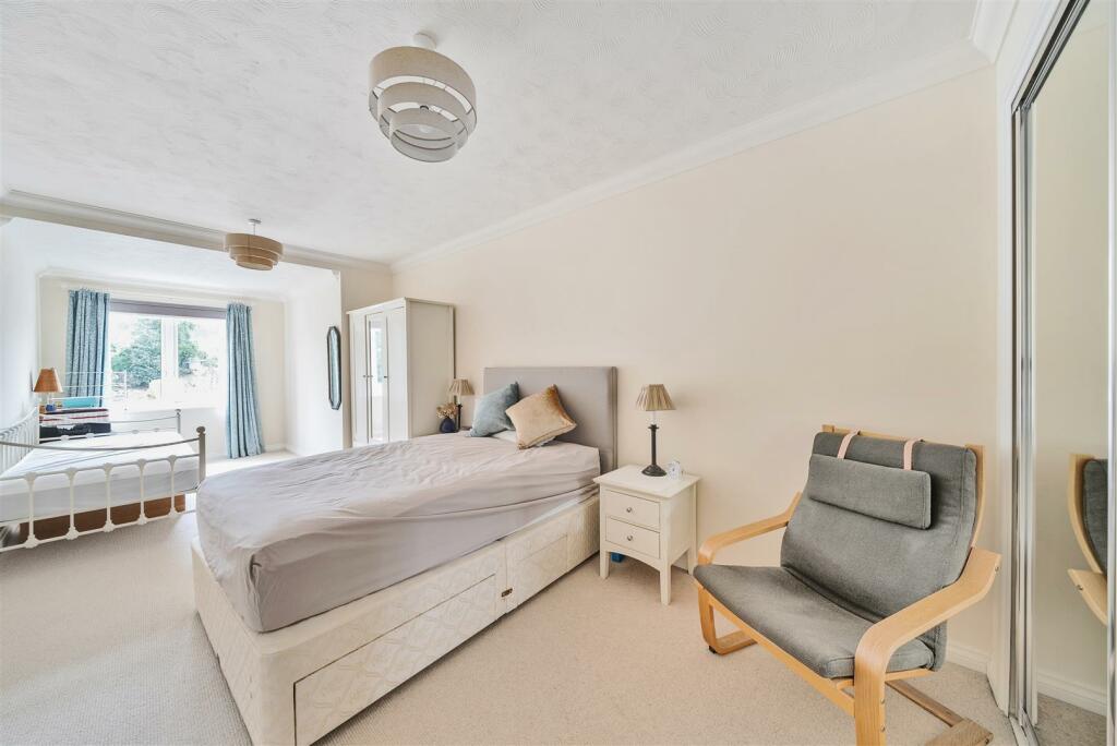 Additional image 5 of Alexandra Lodge, Thornbury, Bristol