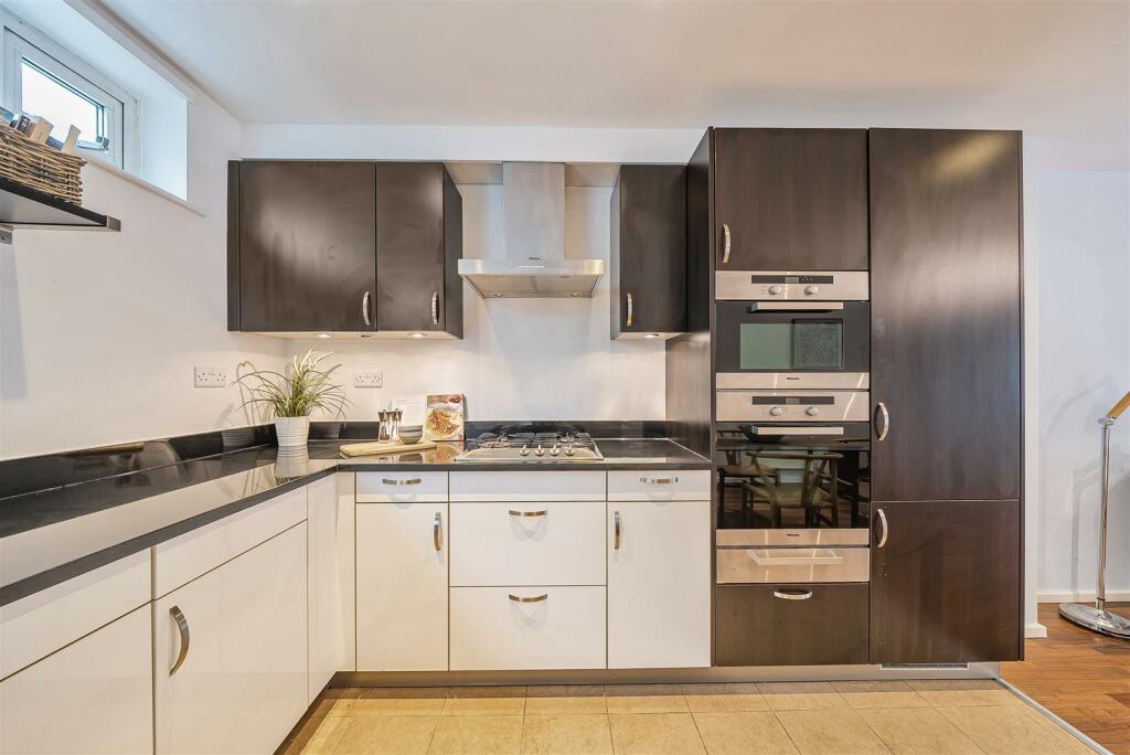 Additional image 2 of Gorse Lane, Clifton