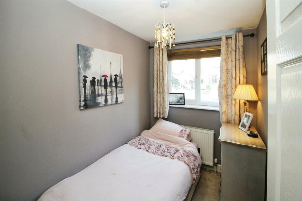Additional image 20 of The Strone, Apperley Bridge, Bradford, BD10 0NZ