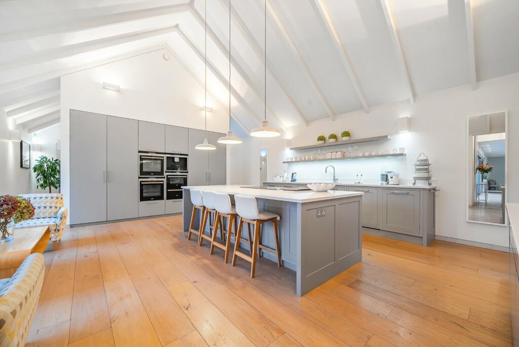 Additional image 3 of Hawthorne Road, Bromley, BR1
