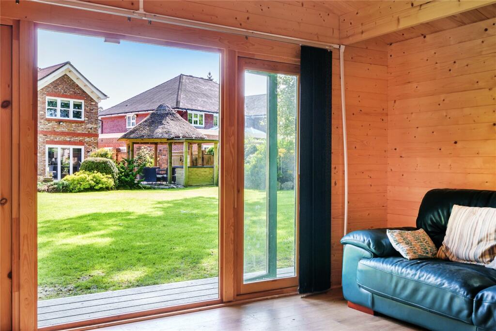 Additional image 41 of Birch Mead, Farnborough Park