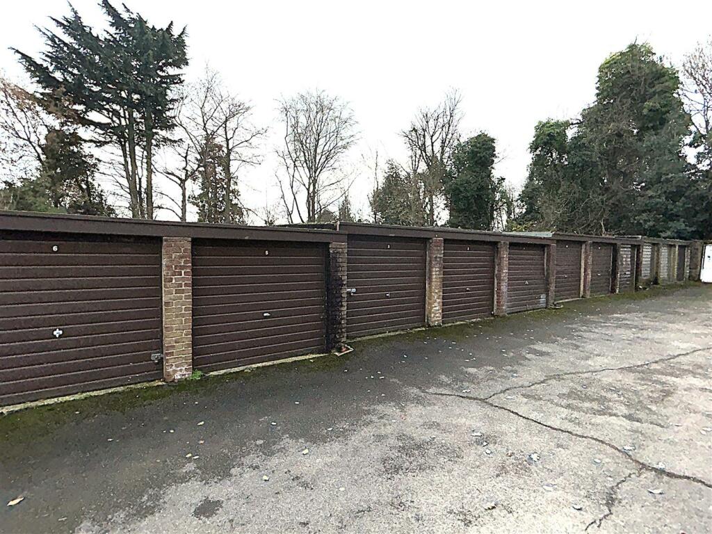 Additional image 8 of Whitehaven Close, Bromley