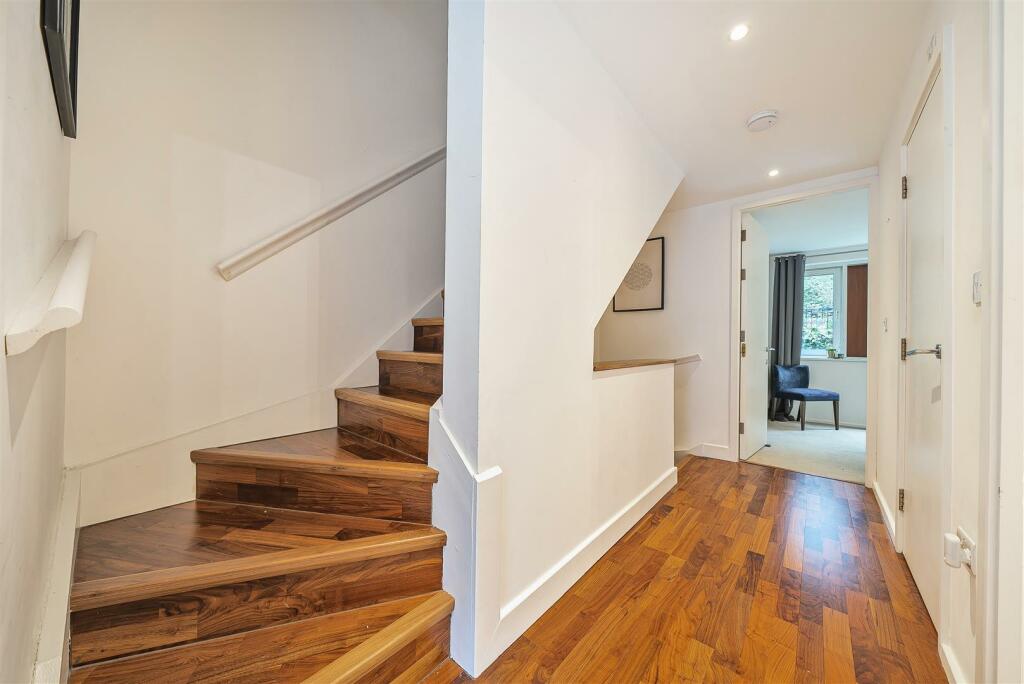 Additional image 16 of Gorse Lane, Clifton