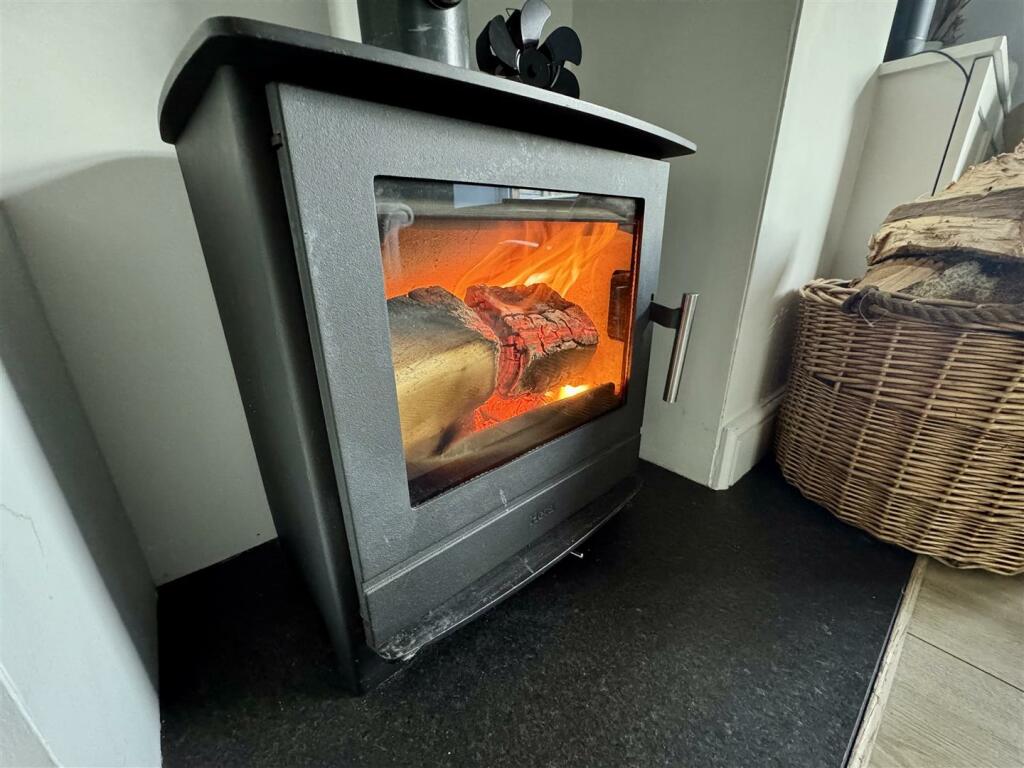 Additional image 5 of Victoria Square, Portishead.