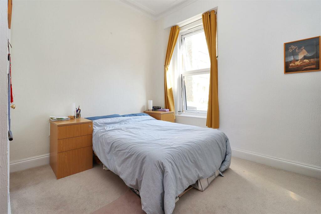 Additional image 6 of Victorian apartment in central Clevedon location