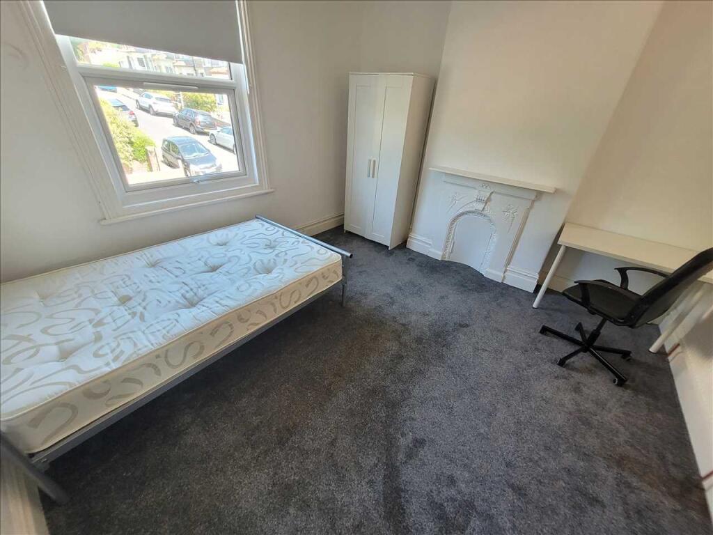 Additional image 10 of Chesterfield Road