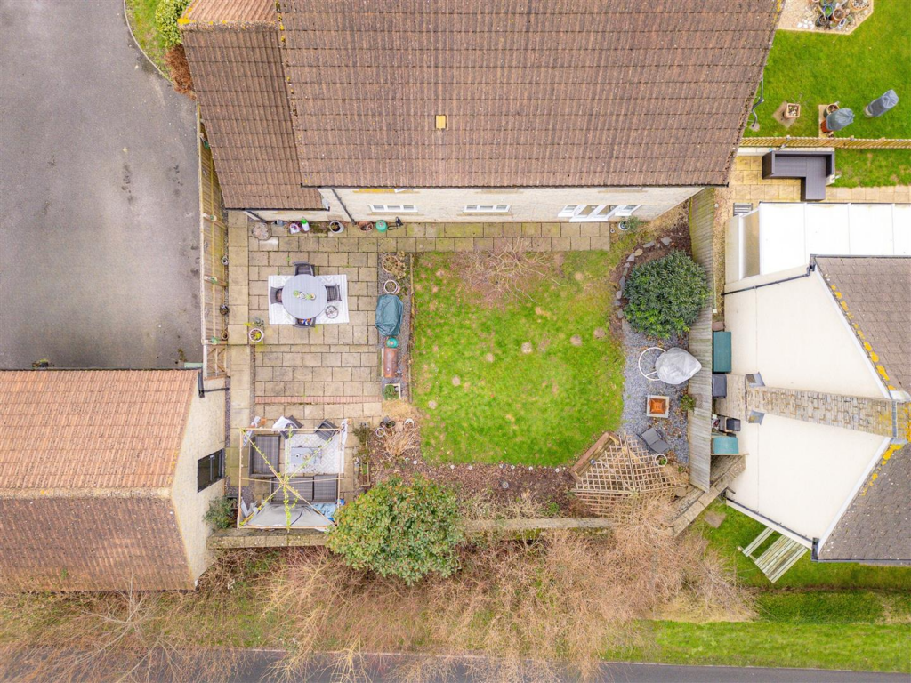 Additional image 28 of Cedern Avenue, Elborough - IMPRESSIVELY LARGE