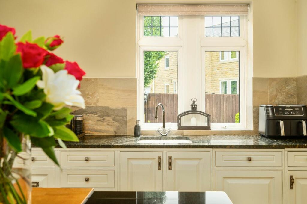 Additional image 11 of Bradford Road, Gomersal