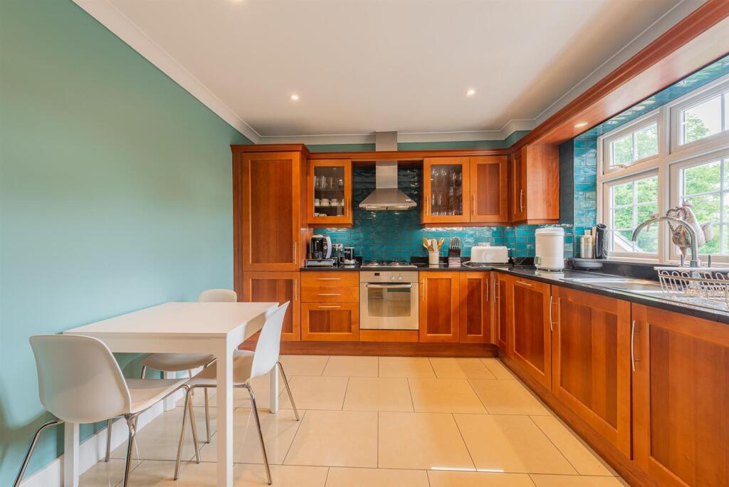 Additional image 6 of Park Hill Road, Shortlands, Bromley, BR2