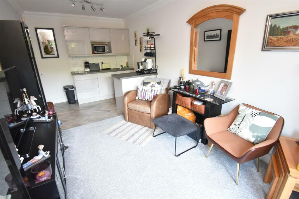 Additional image 5 of Brackenwood Gardens, Portishead