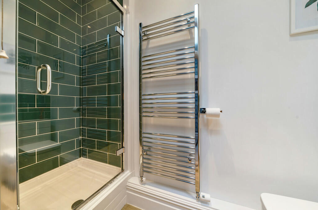 Additional image 21 of Southborough Road, Bickley, Bromley, BR1