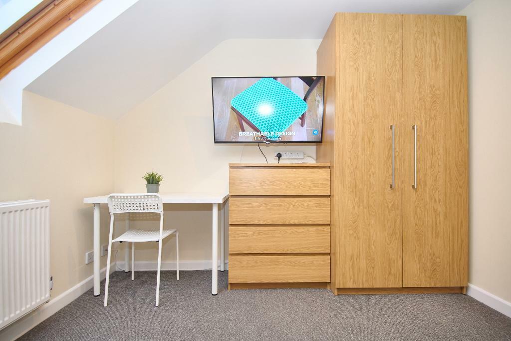 Additional image 11 of High Street, Staple Hill, Bristol, BS16 5HH