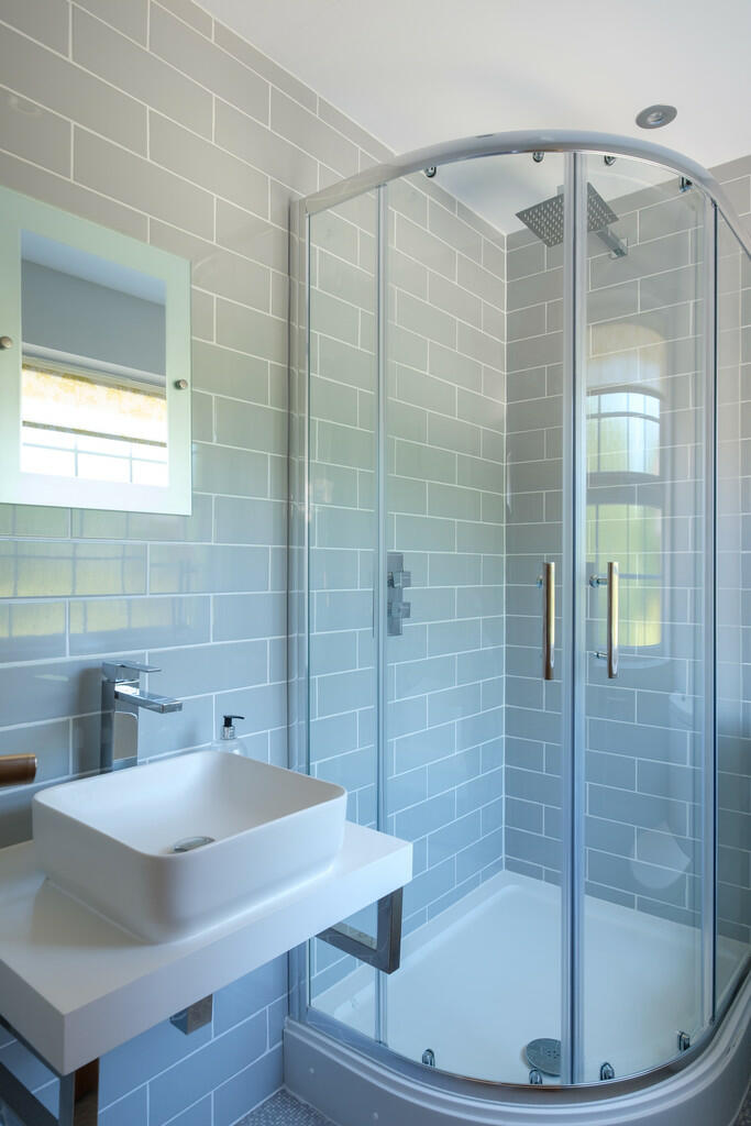 Additional image 20 of Walton Crescent, Winford