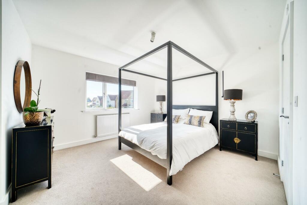 Additional image 11 of Beautifully presented family home in the popular Eaton Park development