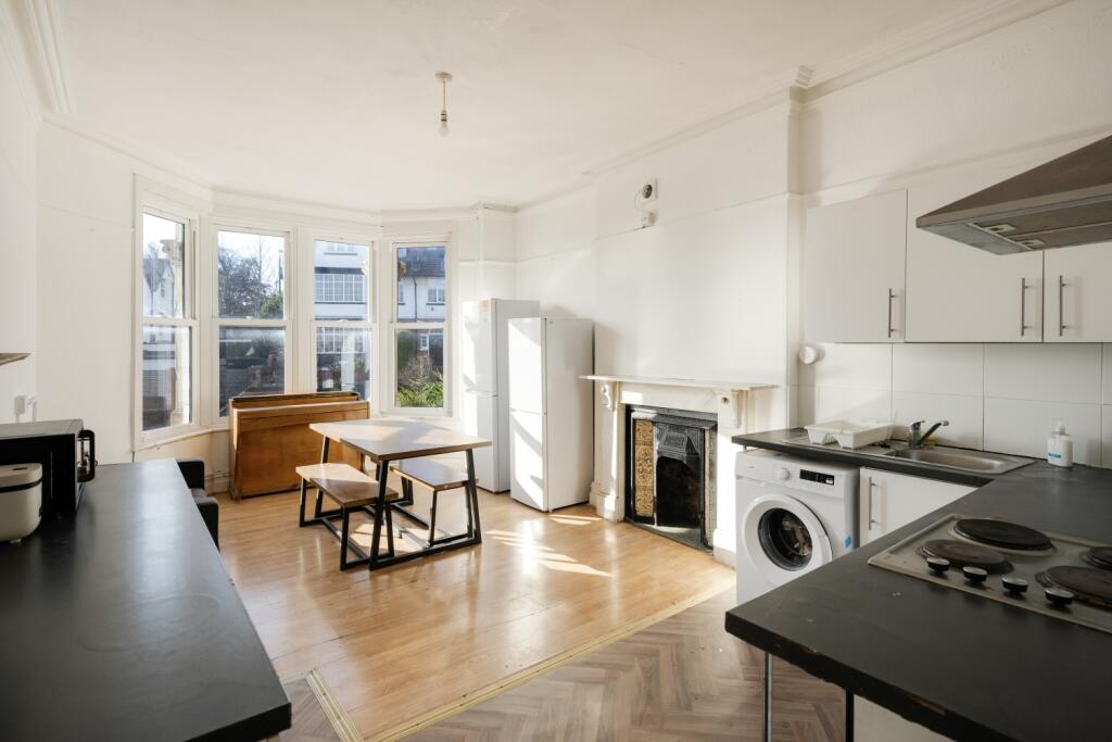 Additional image 4 of Room 3, Redland Road, Bristol, BS6