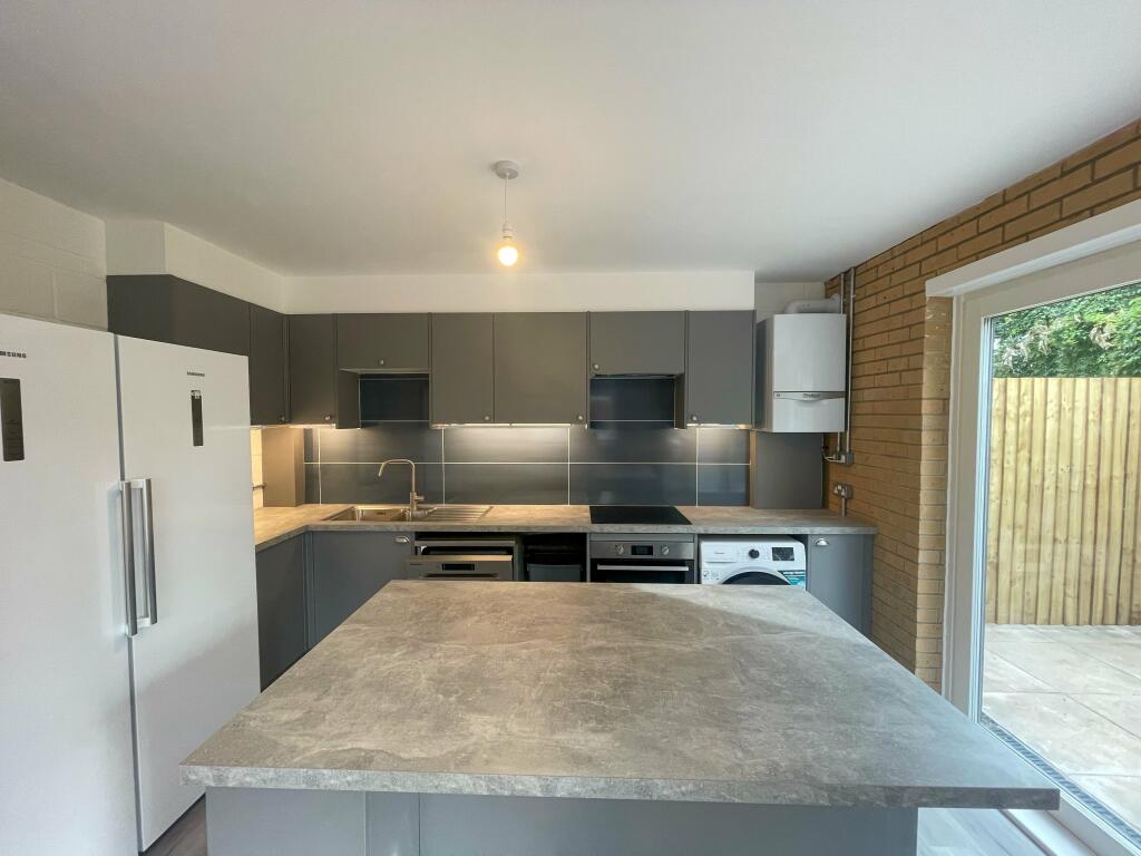 Additional image 3 of Edgeware Road, Staple Hill, Bristol