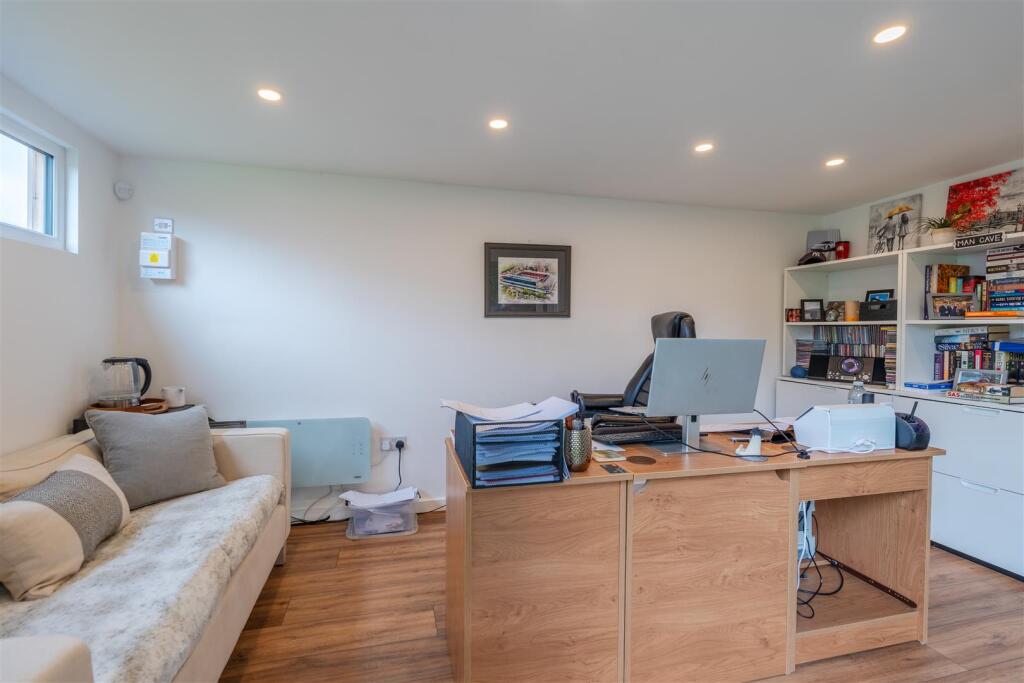 Additional image 20 of Wellsway, Keynsham, Bristol