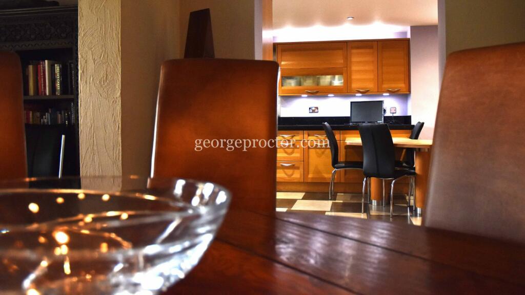 Additional image 13 of Oakwood Close, Chislehurst, BR7