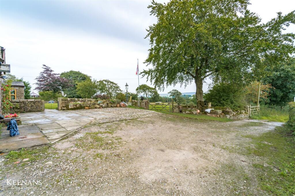 Additional image 19 of Brown Hill Lane, Colne