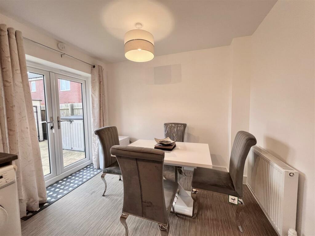 Additional image 5 of Lord Way, Locking Parklands - IMMACULATE