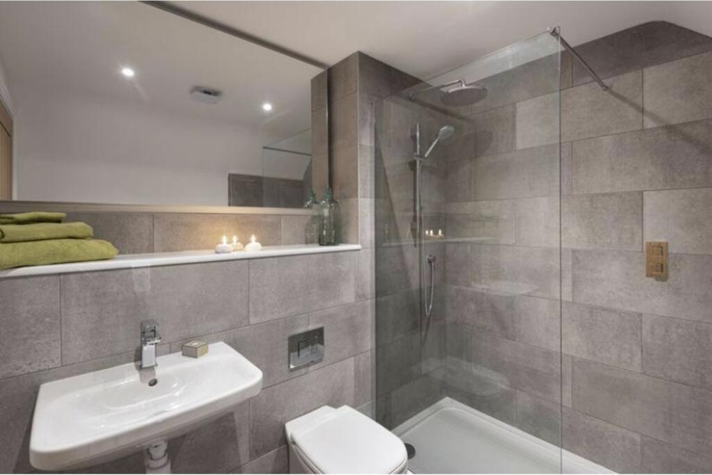 Additional image 11 of Middle Street, Bristol, BS40