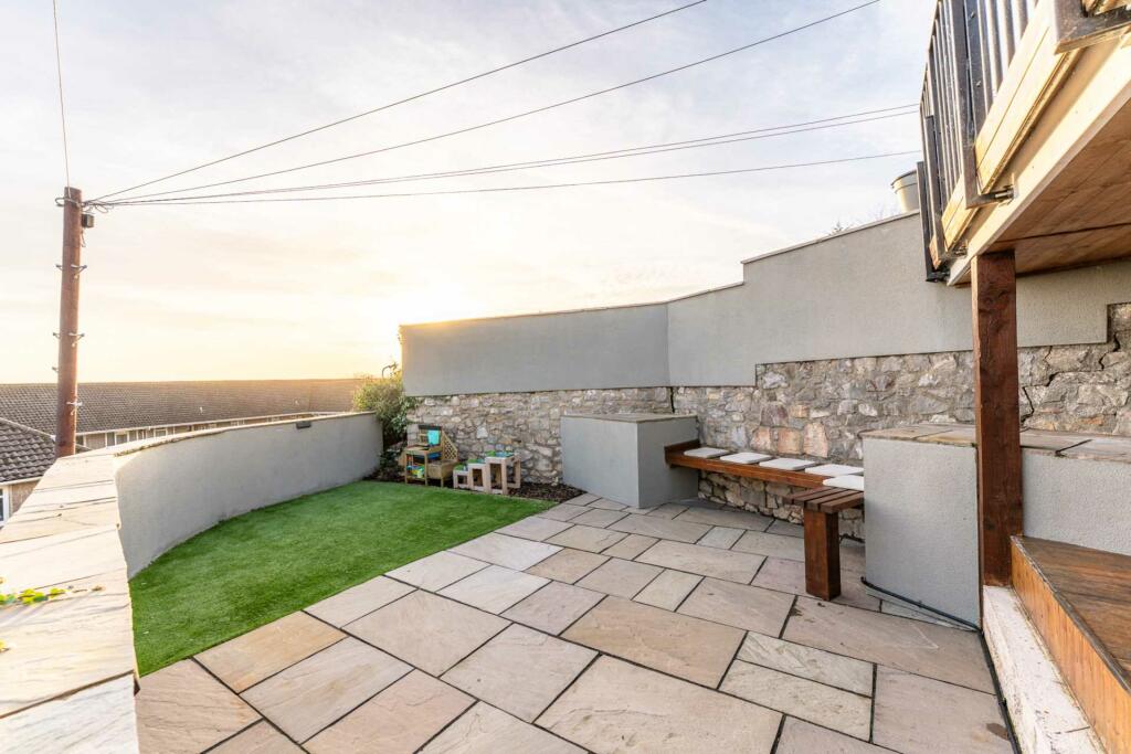 Additional image 26 of South Road - Refurbished & Character Filled Flat - No Chain