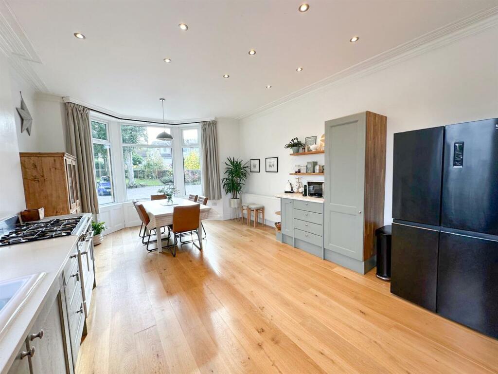 Additional image 5 of Acorn House, Pot Lane, Steeton,