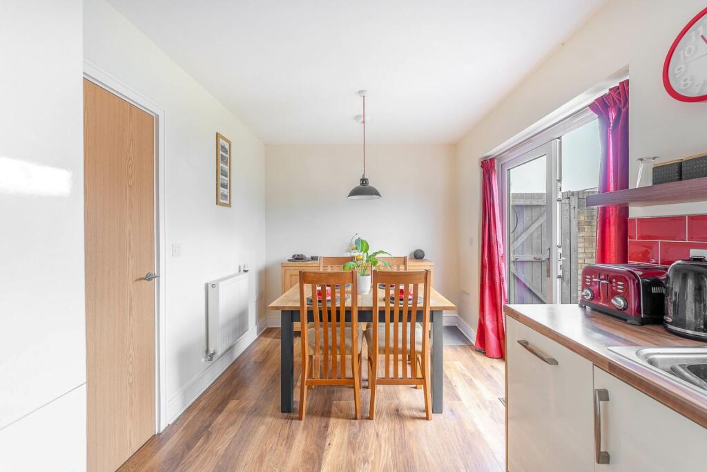 Additional image 5 of Garland Avenue, Locking Parklands