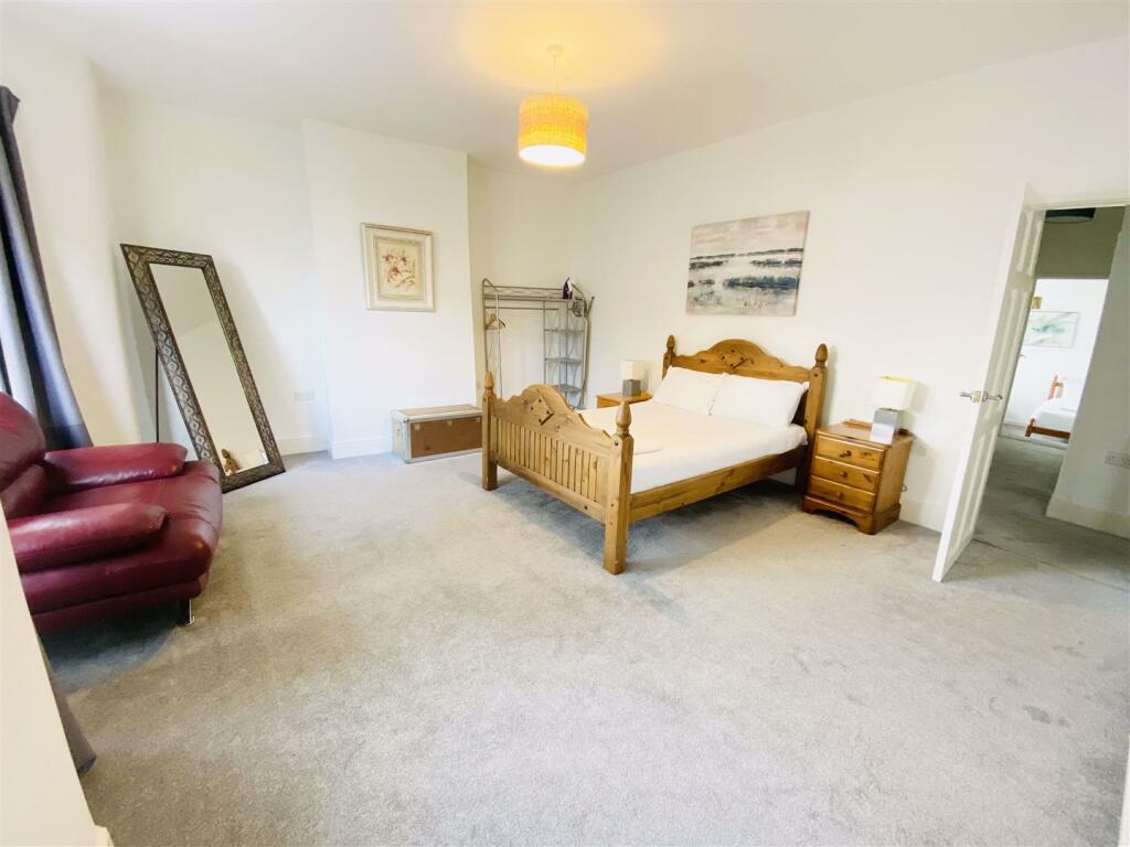 Additional image 2 of BPC01926  Staple Hill Road, Fishponds, BS16