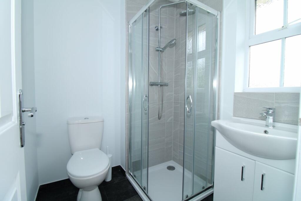 Additional image 13 of Sparkes Close, Bromley, BR2