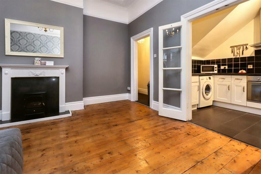 Additional image 5 of Situated between Clevedon Seafront & Town Centre