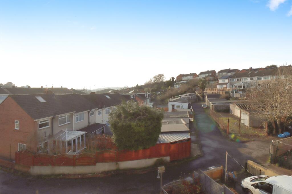 Additional image 14 of Air Balloon Road, Bristol
