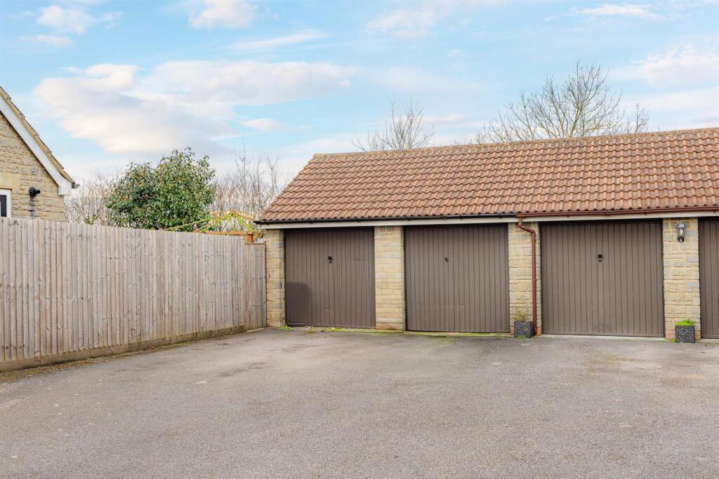 Additional image 32 of Cedern Avenue, Elborough - IMPRESSIVELY LARGE