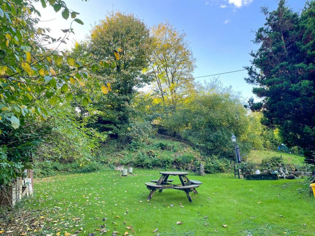 Additional image 37 of Fernbank House and Cottage, Moor Lane, Eastburn