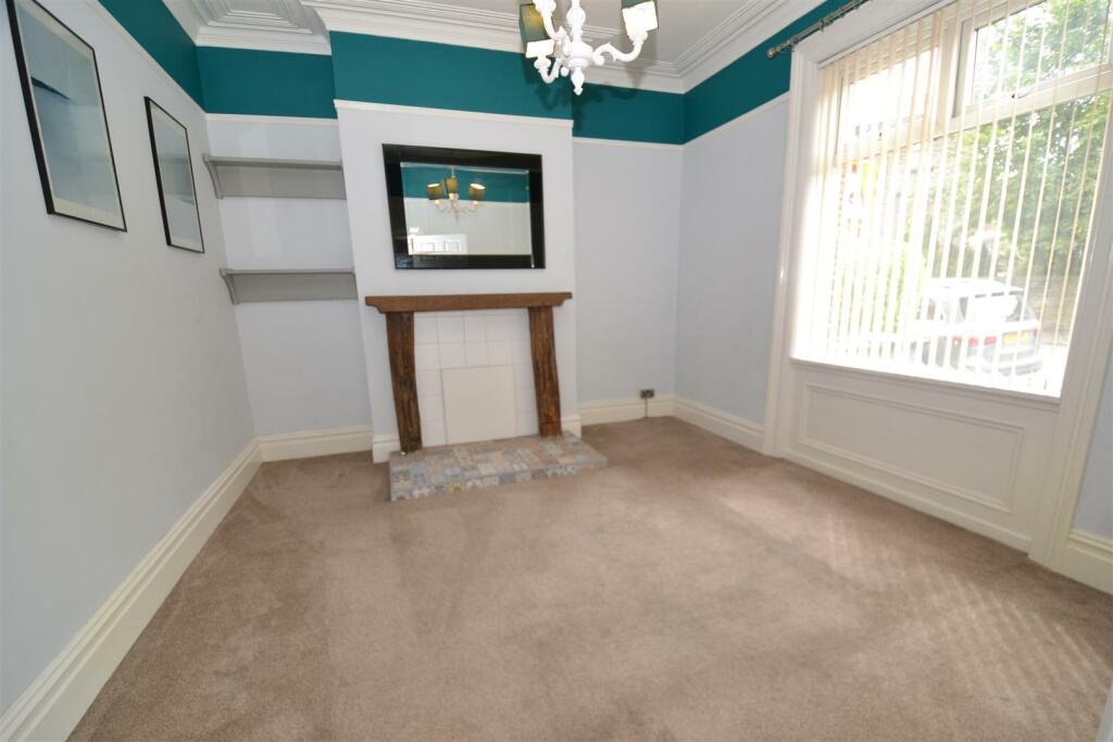 Additional image 5 of Bradford Road, Oakenshaw