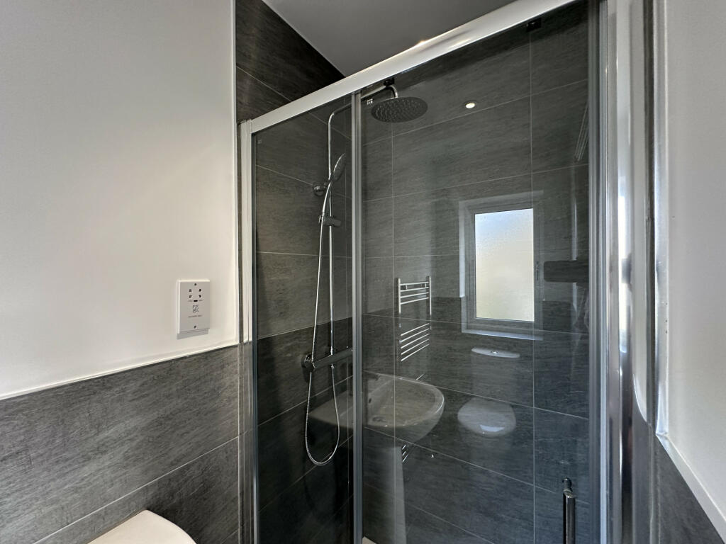 Additional image 12 of Old Farm Rise, Bradford, West Yorkshire, BD2