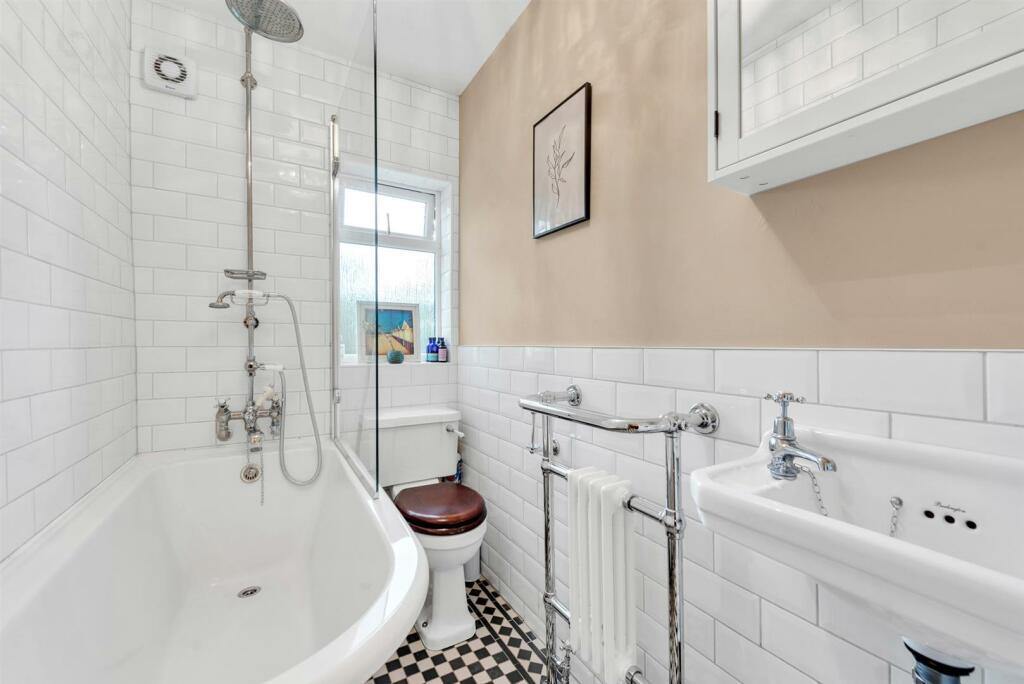 Additional image 11 of Park End, Bromley, BR1