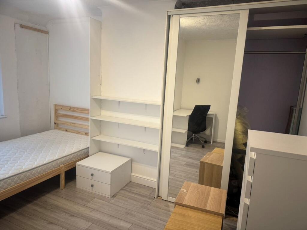 Additional image 4 of The Square, Bristol