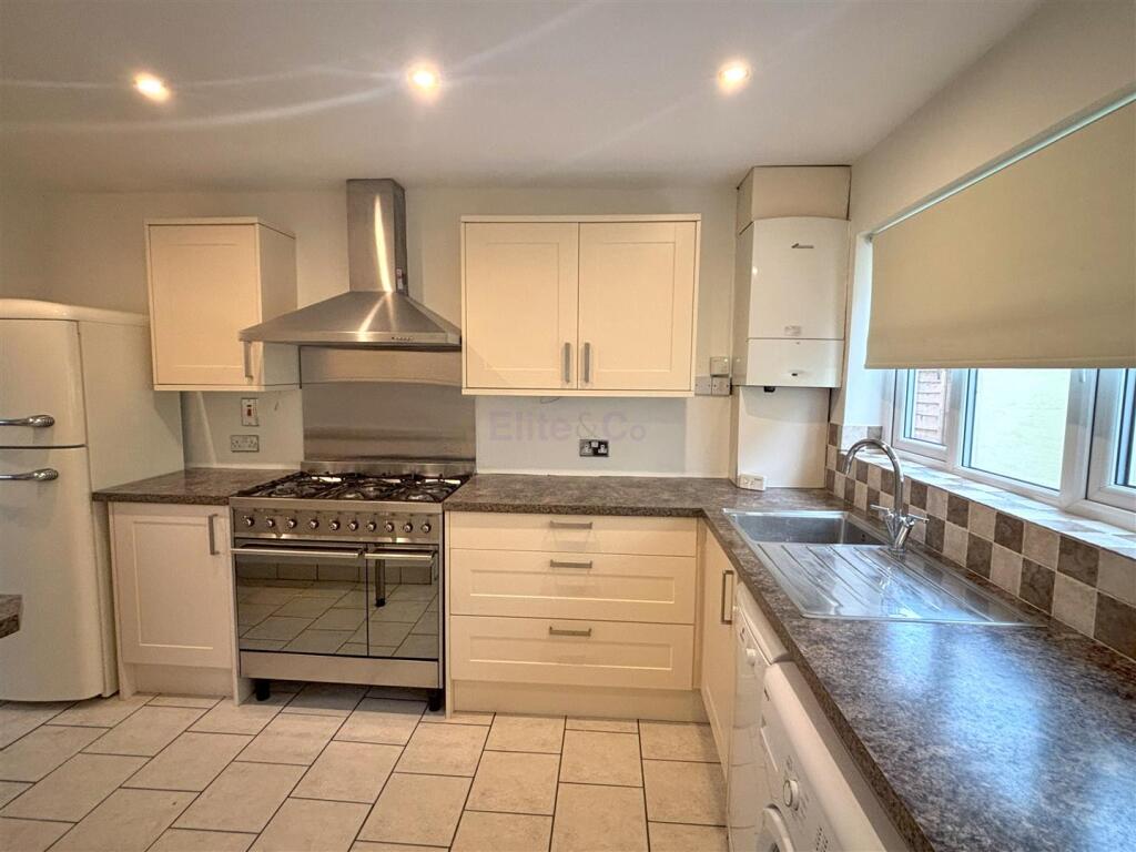 Additional image 7 of Clock House Road, Beckenham, BR3