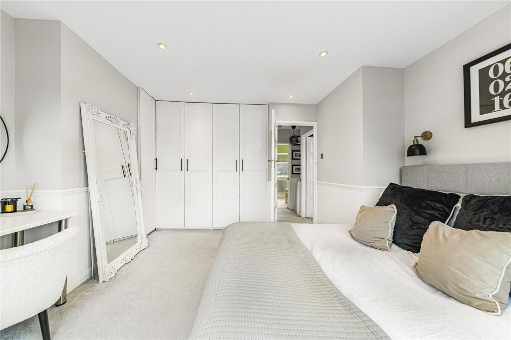 Additional image 12 of Hayes Wood Avenue, Bromley, BR2