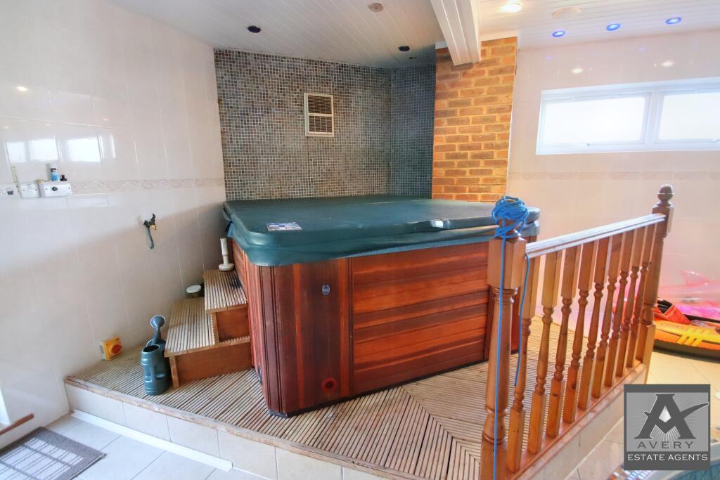 Additional image 22 of Bristol Road Lower, BS23